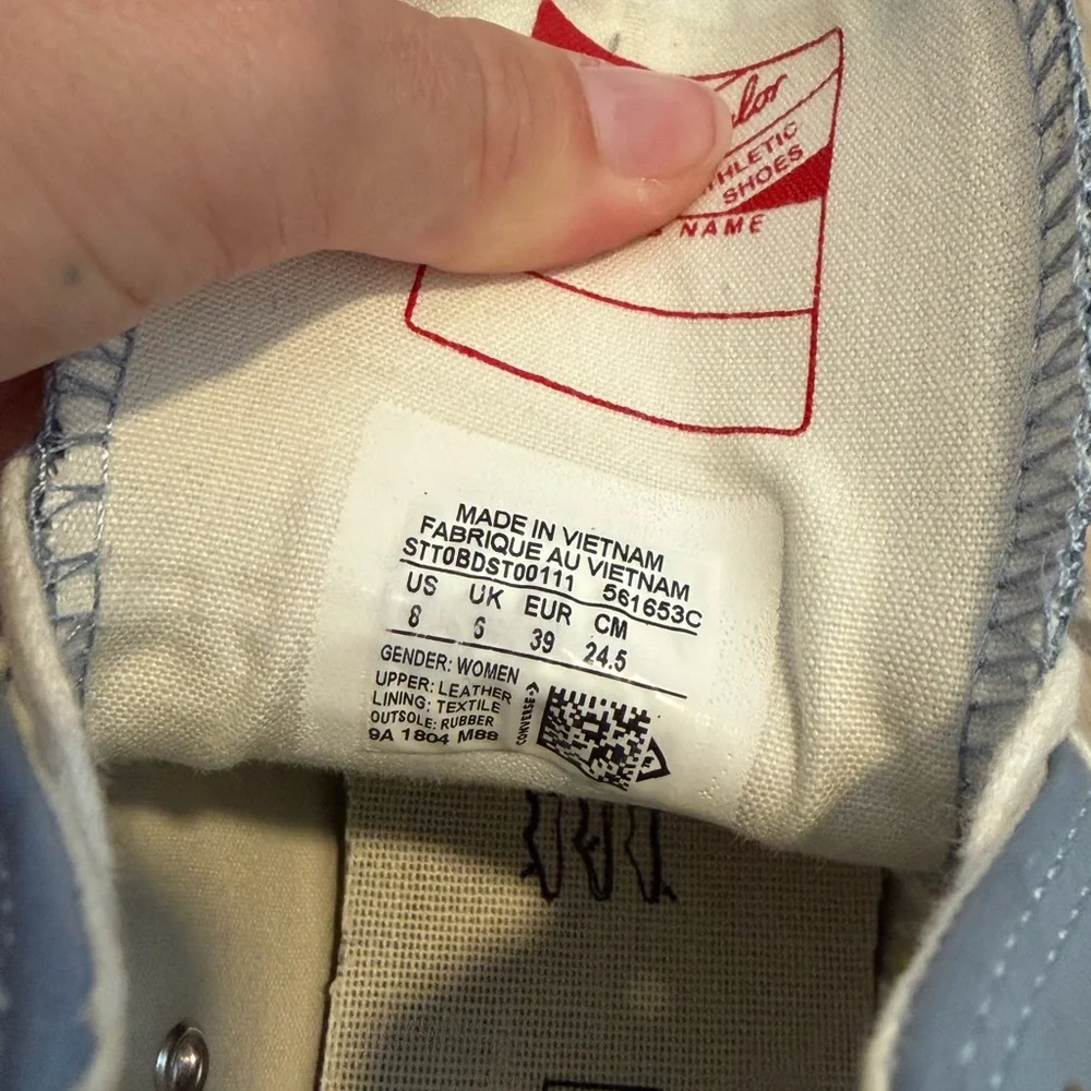 Embroidered Converse - Picture 2 of 2